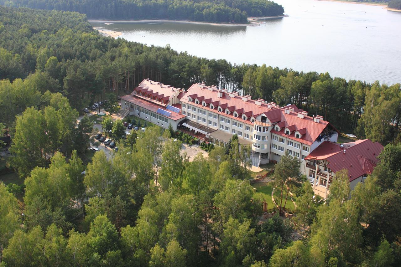 Cztery Wiatry Aparthotel Korytnica  Bagian luar foto